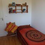 Petite chambre à louer dans maison à la campagne, lit une place
