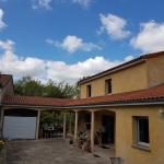 Chambre spacieuse tout confort dans maison moderne