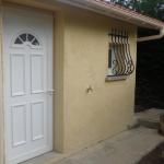 Studio tout confort 80 m transports en commun   23 km Lyon