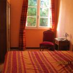 Chambres à louer dans grande maison avec petit parc