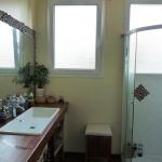 Chambre vue jardin dans maison avec jardin  proche St Lazare