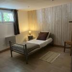 Chambre avec douche et cuisine équipée Condrieu.