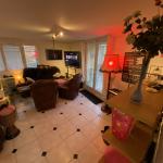Chambre DE 1 à 4 personnes, parking extérieur, musculation,golf,tennis