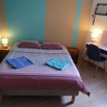 Chambre calme et lumineuse