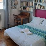 Chambre Rose chez l’habitant "Le Chat Bleu"