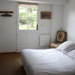 Chambre avec SDB et WC, petite cuisine