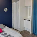 Chambre avec douche privée