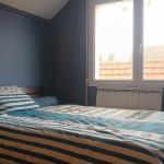 Chambre avec salle de bain et wc privés plein sud