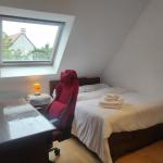 Bureau chambre à louer dans une maison charmante à Achères