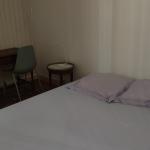 Chambre particulière avec salle d'eau privative dans maison
