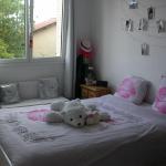 Chambre chez l'habitant dans un immeuble tranquille!