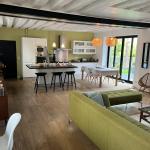 Chambre meublée dans grande maison avec jardin