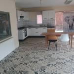 Chambre  avec commun pour sanitaire et cuisine