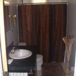 Chambre privée tout près du Métro Longueuil (2e station downtown)