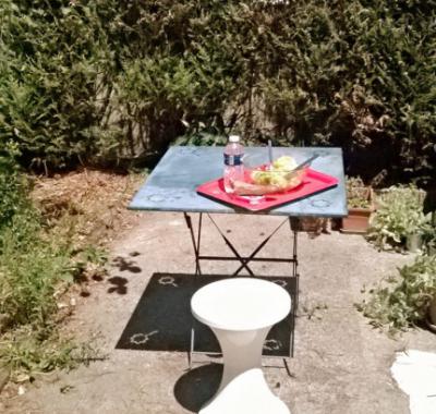 Petite maison avec jardin