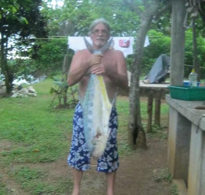 Bungalow bord de plage face Nosy Bé