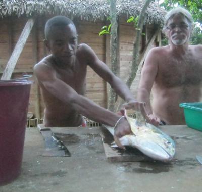 Bungalow bord de plage face Nosy Bé