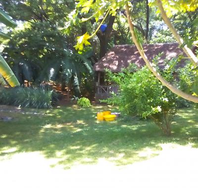 Bungalow bord de plage face Nosy Bé