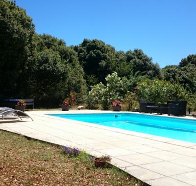 Carcasssonne (15 mn) - Gîte de 100M2, piscine sécurisée, Pool house ,