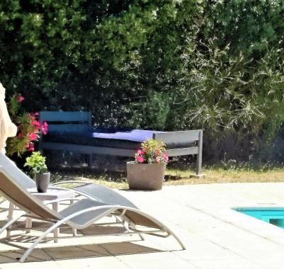 Carcasssonne (15 mn) - Gîte de 100M2, piscine sécurisée, Pool house ,