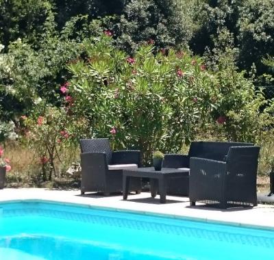 Carcasssonne (15 mn) - Gîte de 100M2, piscine sécurisée, Pool house ,