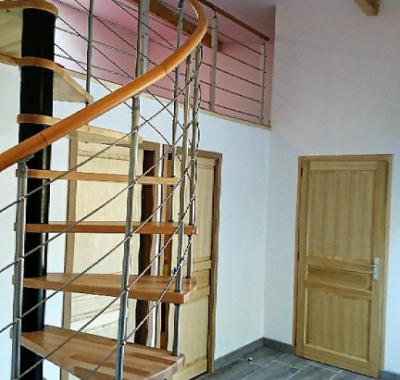 Carcasssonne (15 mn) - Gîte de 100M2, piscine sécurisée, Pool house ,