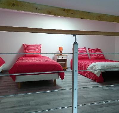 Carcasssonne (15 mn) - Gîte de 100M2, piscine sécurisée, Pool house ,