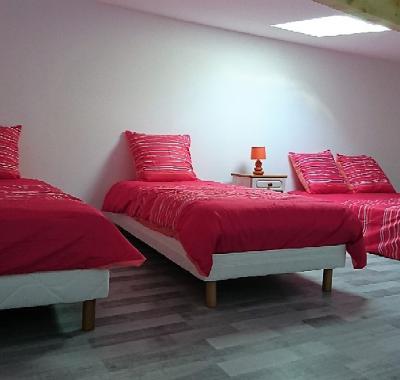 Carcasssonne (15 mn) - Gîte de 100M2, piscine sécurisée, Pool house ,