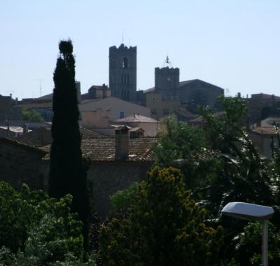 3 chambres lumineuses et calmes