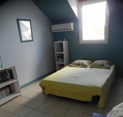 Grande Chambre rénovée climatisée