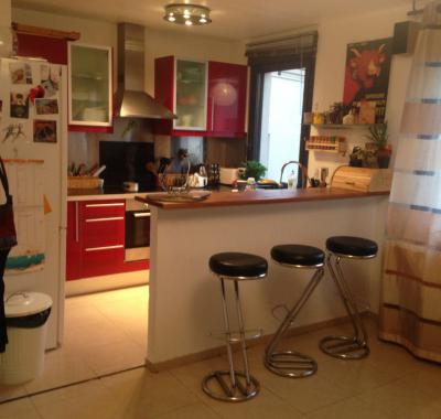 Une chambre a louer dans un appartement cool!