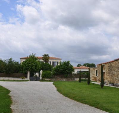 Chambres spacieuses et calmes en Charente-Maritime - La Bonotière