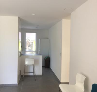 APPARTEMENT ENTIER MEUBLE T 3 NEUF/ Bord de mer/ SEMAINE - AU MOIS