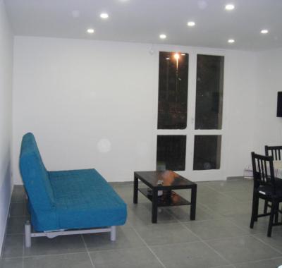 CHAMBRE A LOUER DANS APPARTEMENT + JARDIN/ PROCHE MER