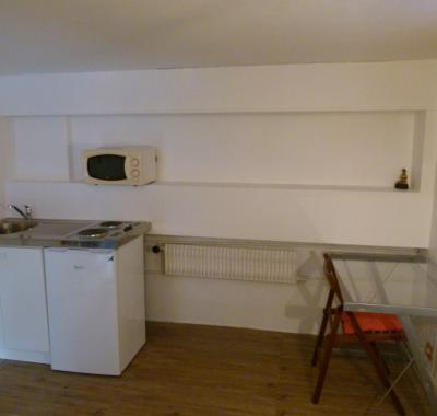 Petit studio 10m2 calme avec jardin