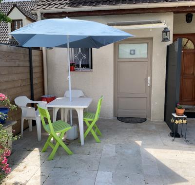 Beau studio & Terrasse 20 min à PARIS- DISNEYLAND