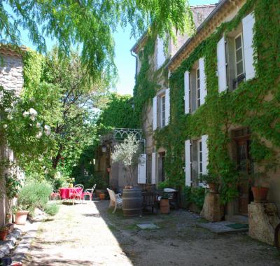 Jolie chambre romantique près de Carcassonne