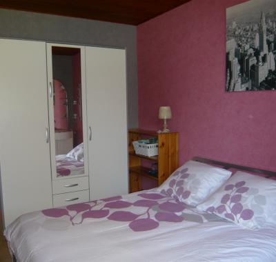 Chambre dans beau village provençal