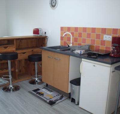 STUDIO MEUBLE INDEPENDANT A LOUER