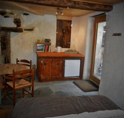 Chambre indépendante à louer à Nendaz