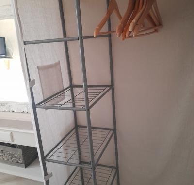 Chambre cabine au bord de la rivière, pour courtes périodes