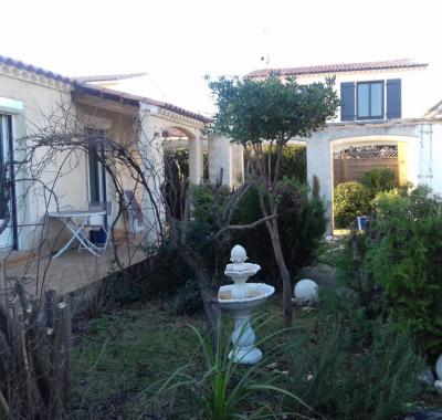 Chambre à louer dans un ecrin de verdure au calme