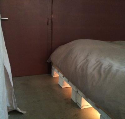 Chambre et salle de bain indépendante