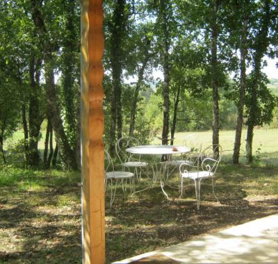 Chalet dans les bois du Quercy..