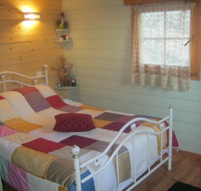 Chalet dans les bois du Quercy..