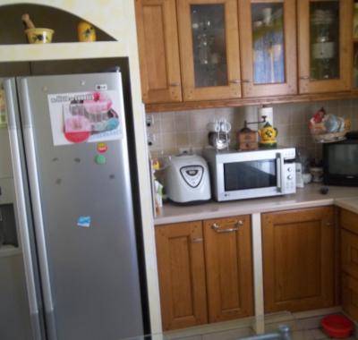 Colocation dans une maison avec piscine et veranda