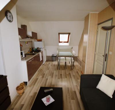 F3 dans maison individuelle à 30 km de Paris