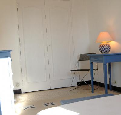 Chambre dans maison avec jardin et terrasse