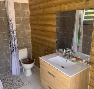 Jolie chambre dans le centre du Gosier