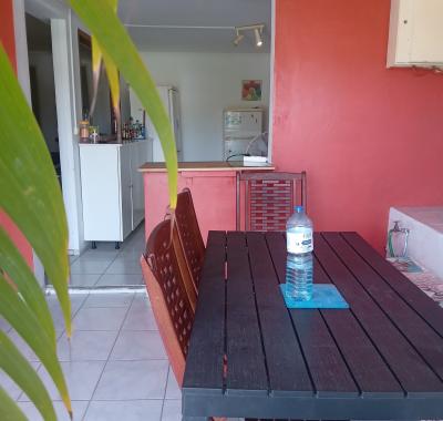 Jolie chambre dans le centre du Gosier